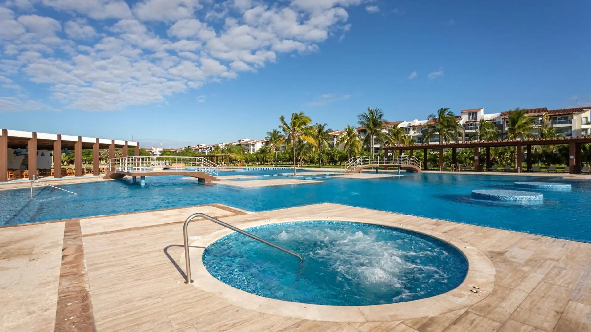 Mareazul Casa Sol Norte Apts بلايا ديل كارمن شقة